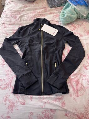 lululemon athletica Black Gold-Trim Zip Utility Jacket. 1:1 high quality